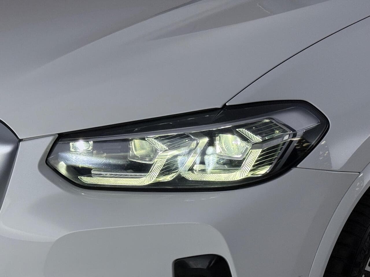BMW X3 thumbnail Lights Front