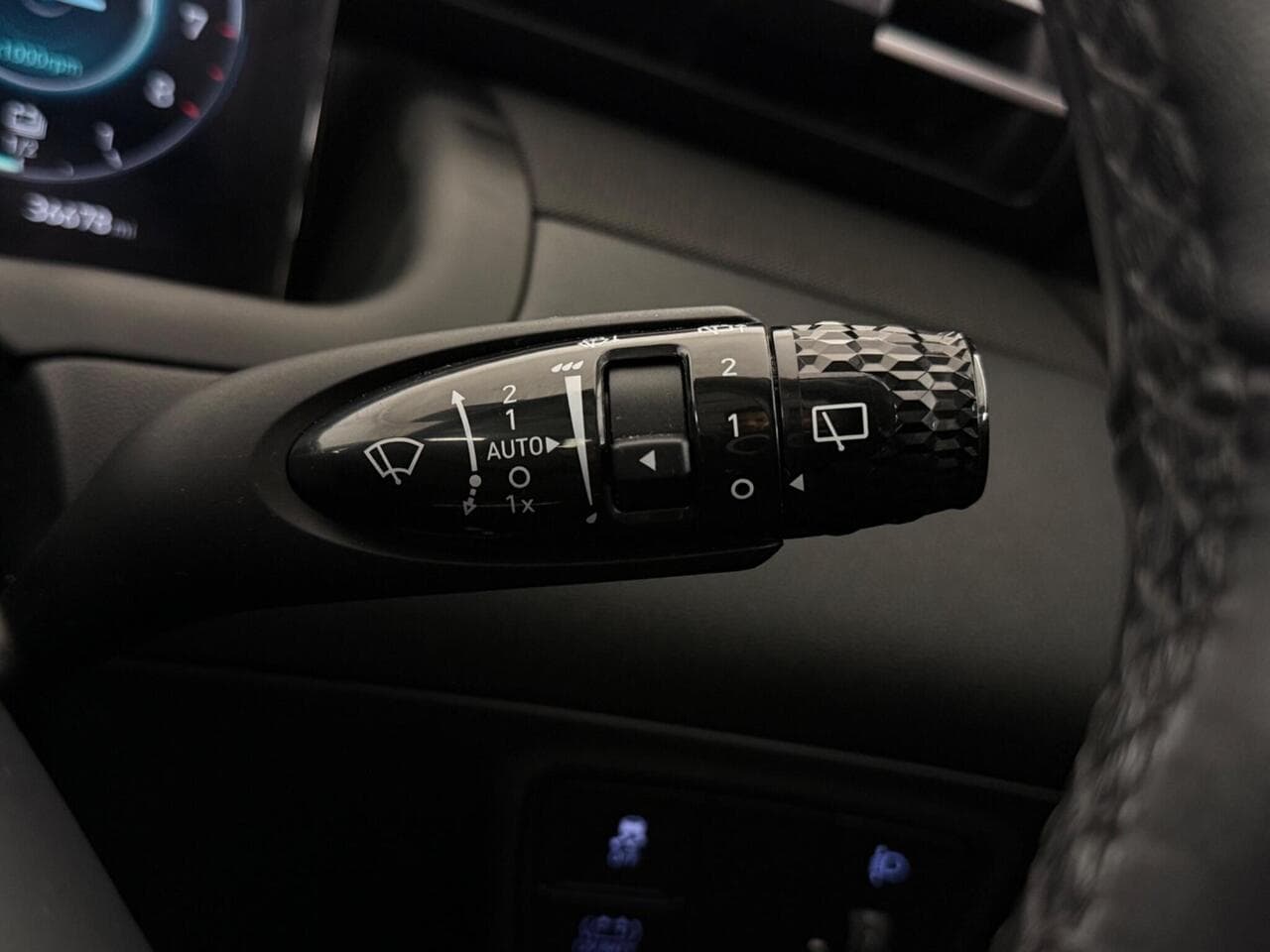 Hyundai TUCSON thumbnail Misc Controls