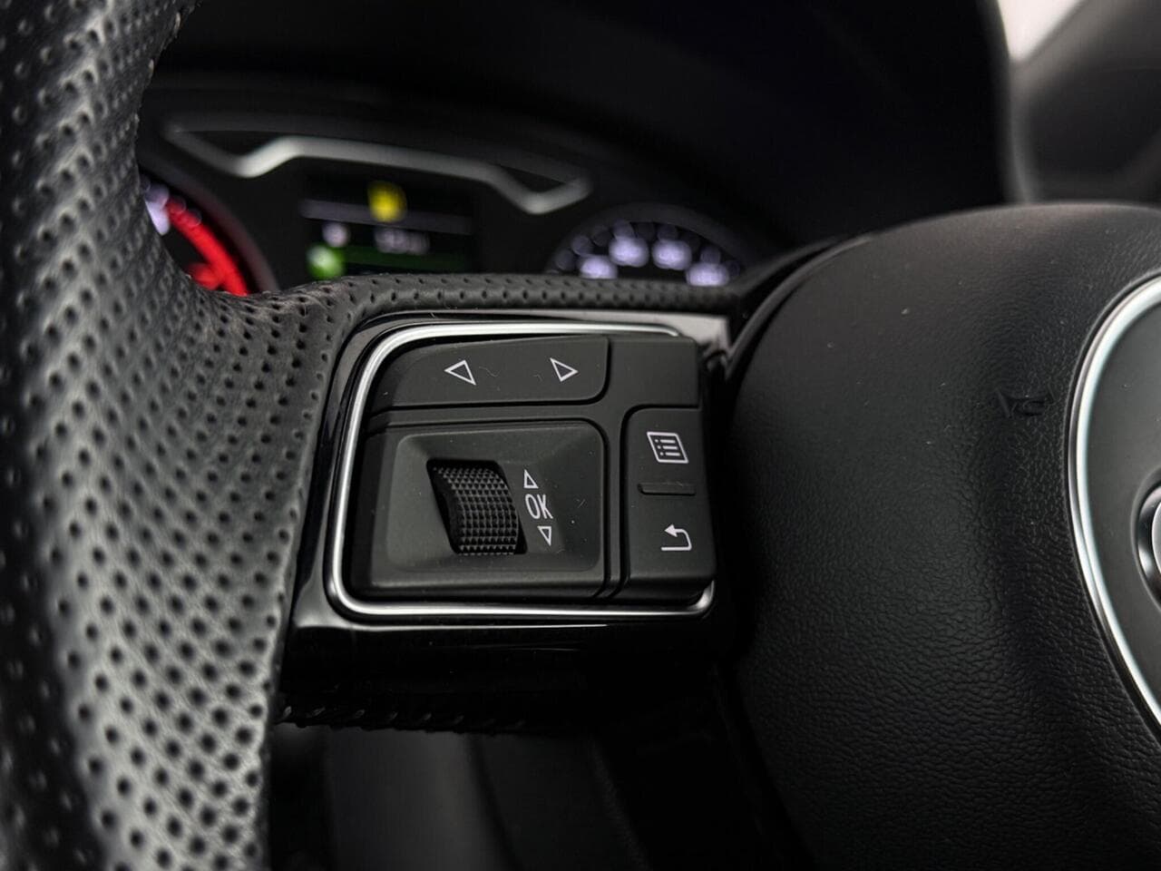 Audi A3 thumbnail Misc Controls