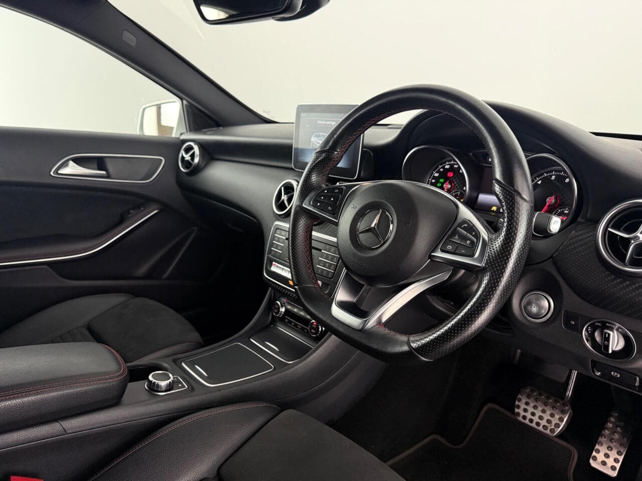 Mercedes-Benz A Class thumbnail Interior Front