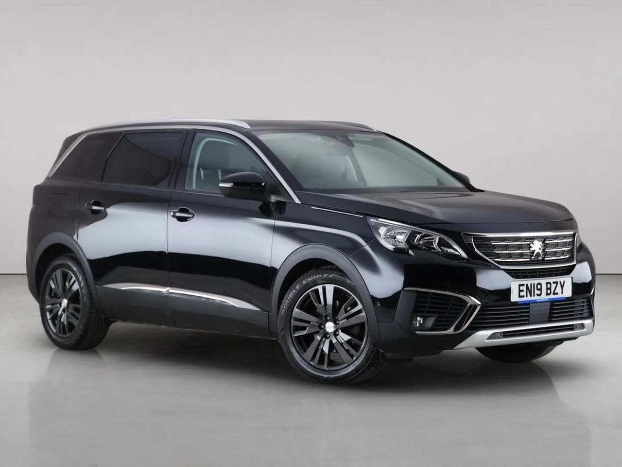 Peugeot 5008 - Peugeot 5008 1.5 BlueHDi Allure Euro 6 (s/s) 5dr