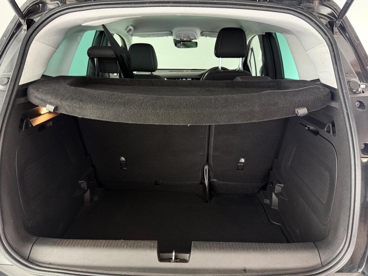 Vauxhall Crossland X thumbnail Boot