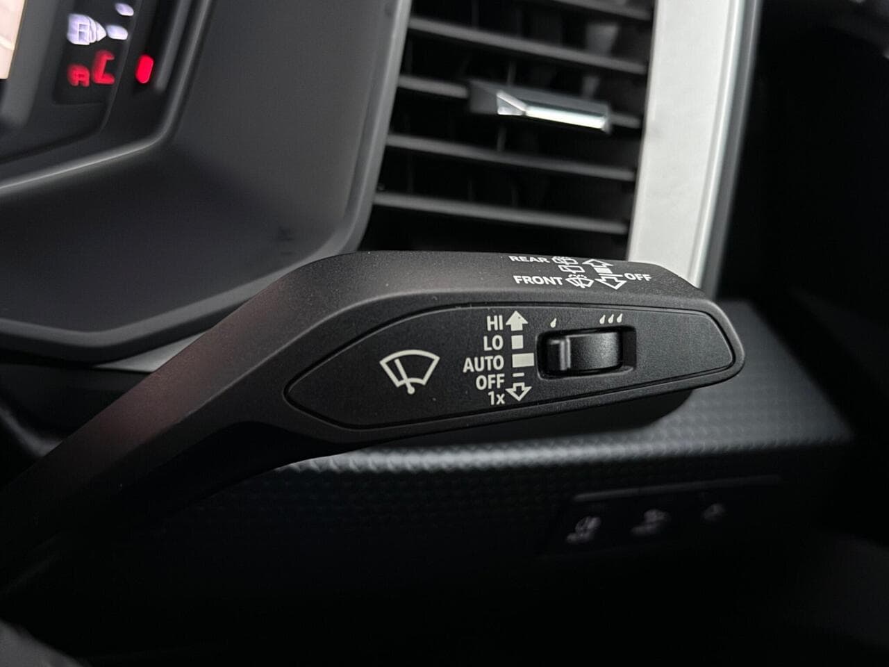 Audi A1 thumbnail Misc Controls
