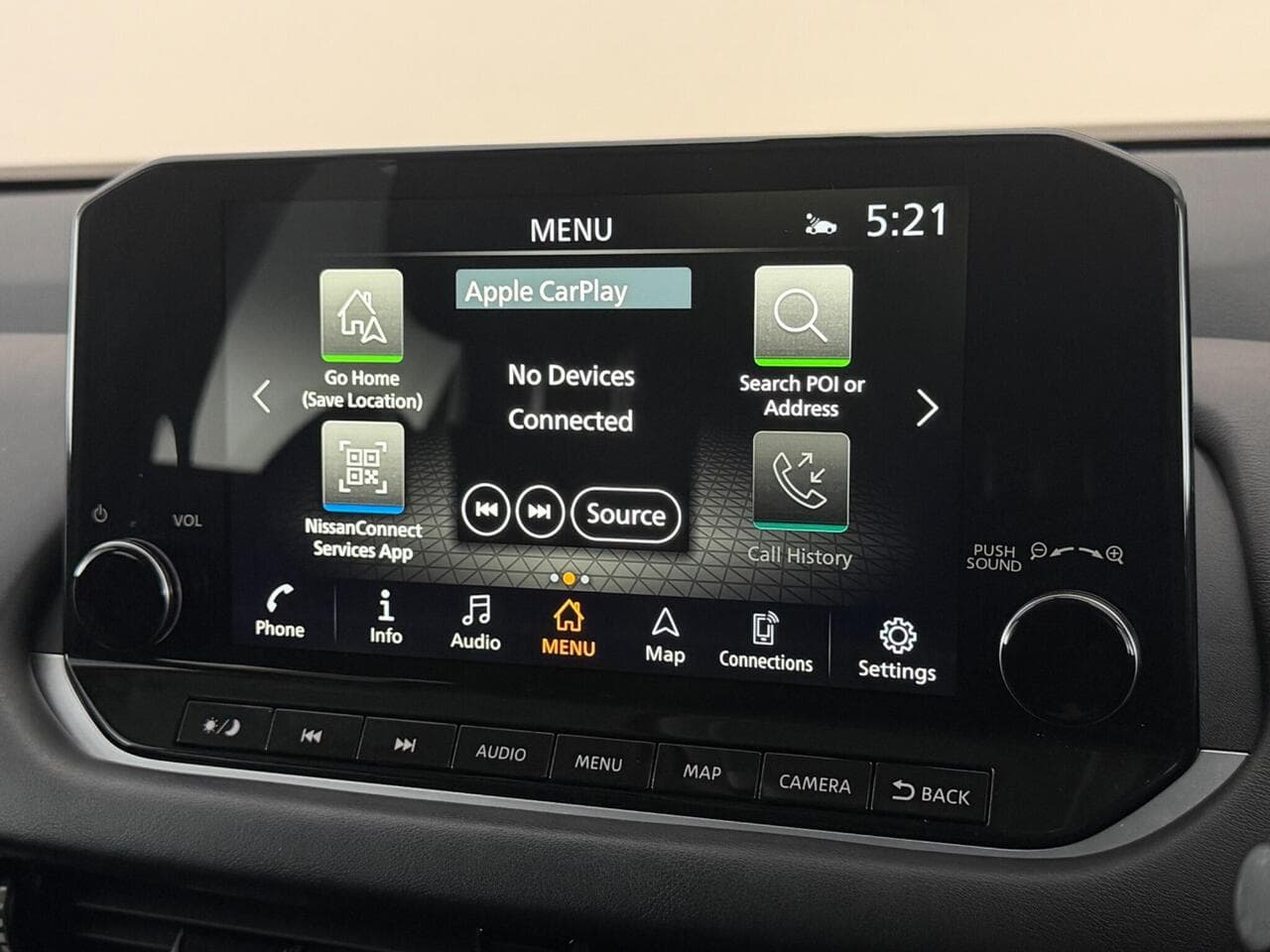 Nissan Qashqai thumbnail Infotainment System