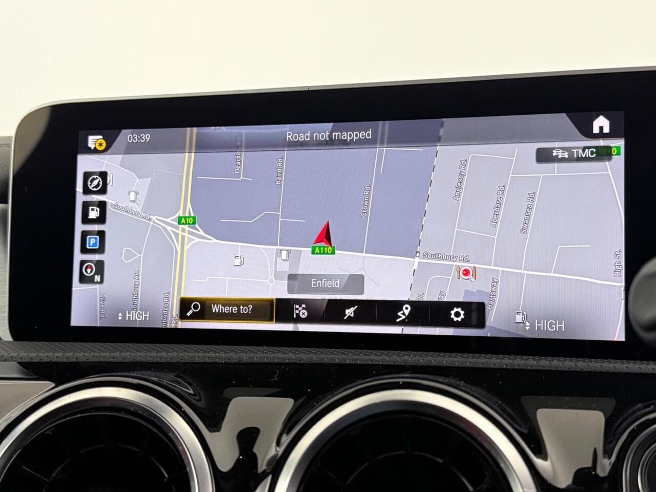 Mercedes-Benz CLA thumbnail Infotainment System