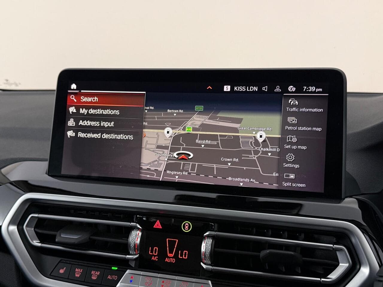 BMW X3 thumbnail Infotainment System