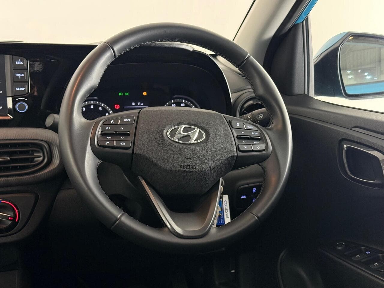 Hyundai i10 thumbnail Steering Wheel