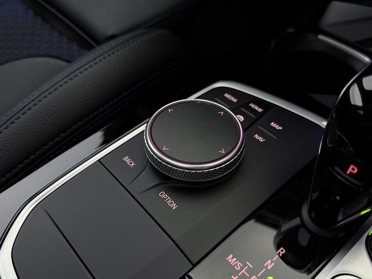BMW 1 Series thumbnail Misc Controls