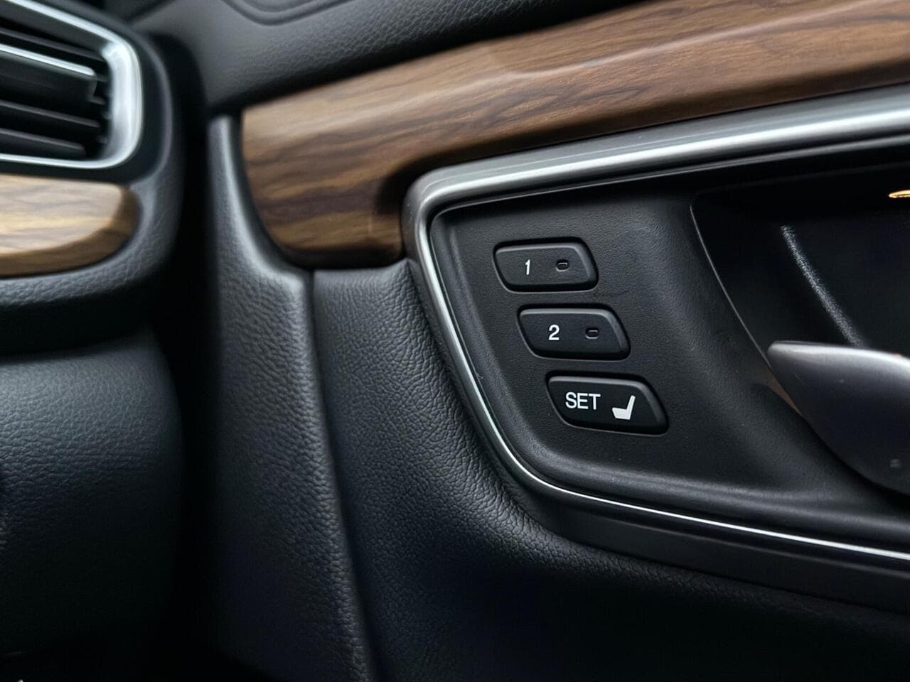 Honda CR-V thumbnail Misc Controls