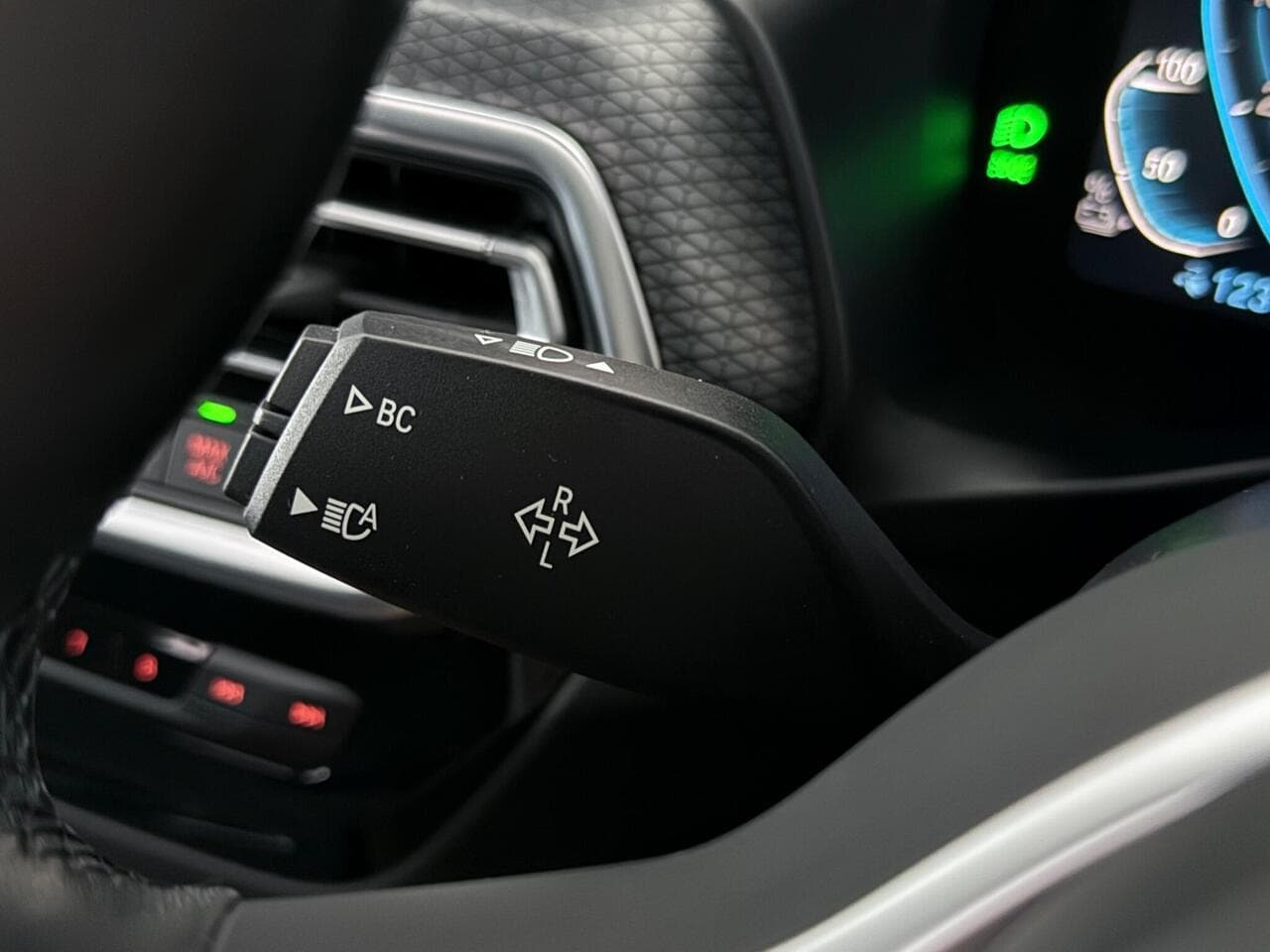 BMW iX3 thumbnail Misc Controls