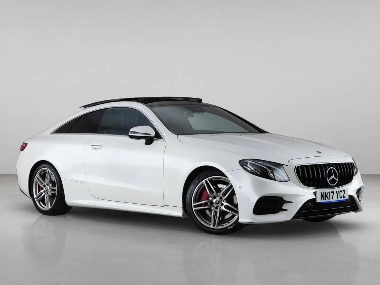 Mercedes-Benz E Class - Mercedes-Benz E Class 3.0 E400 V6 AMG Line (Premium) G-Tronic+ 4MATIC Euro 6 (s/s) 2dr