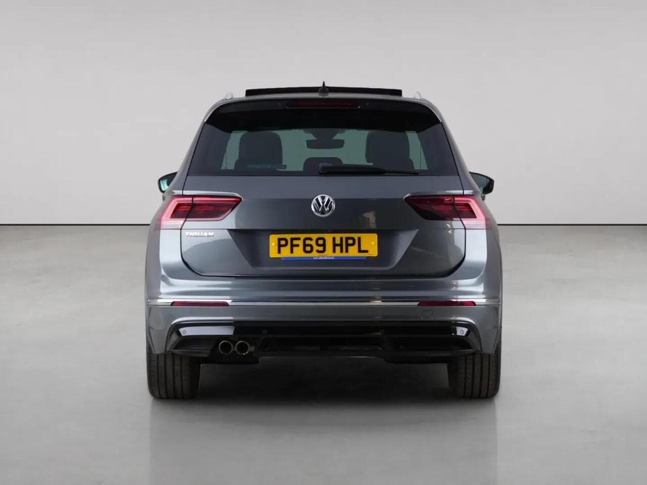 Volkswagen Tiguan thumbnail Rear