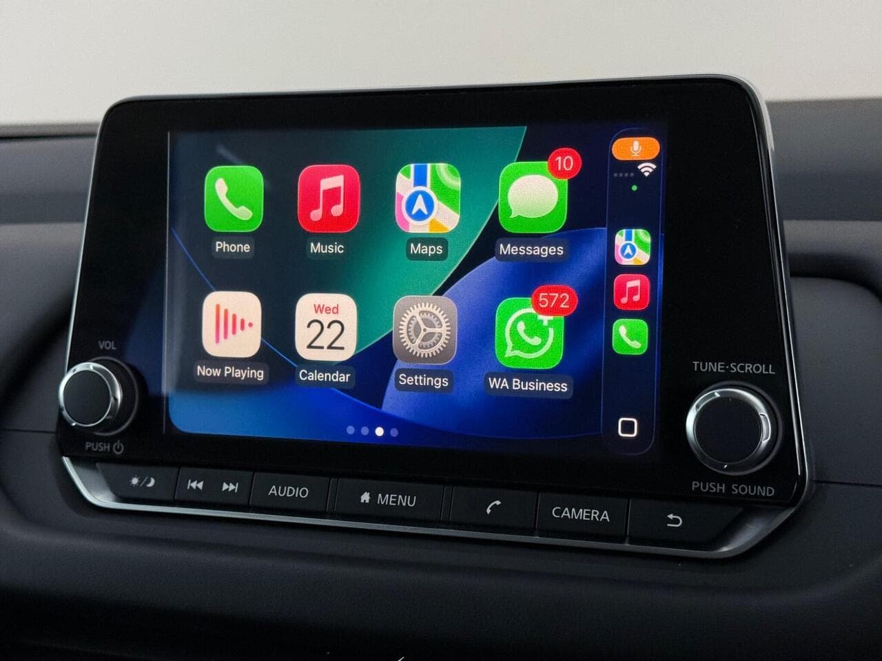 Nissan Qashqai thumbnail Infotainment System
