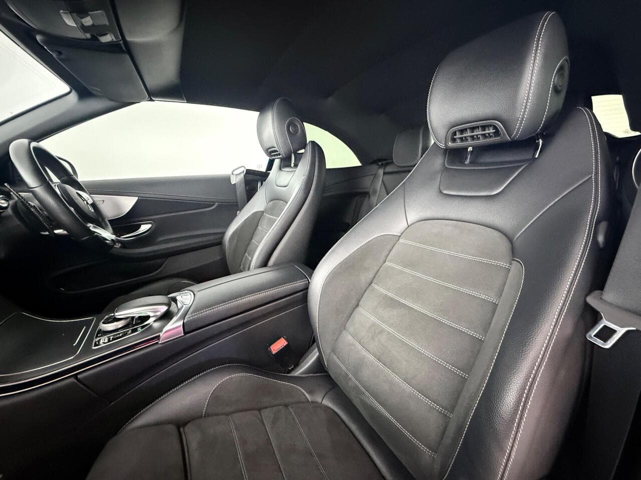 Mercedes-Benz C Class thumbnail Seat Front Passenger