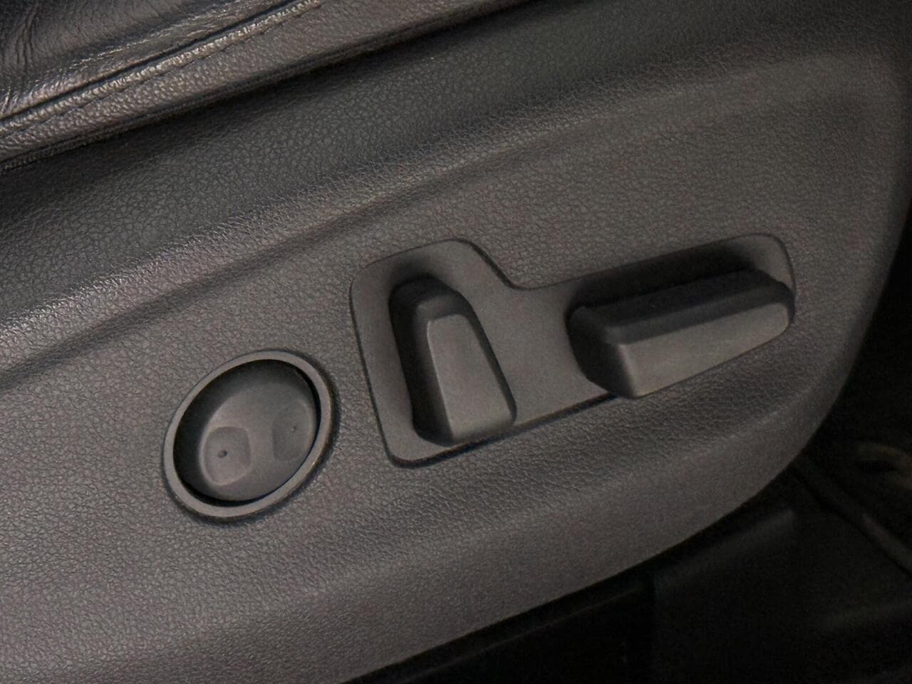 Hyundai TUCSON thumbnail Misc Controls