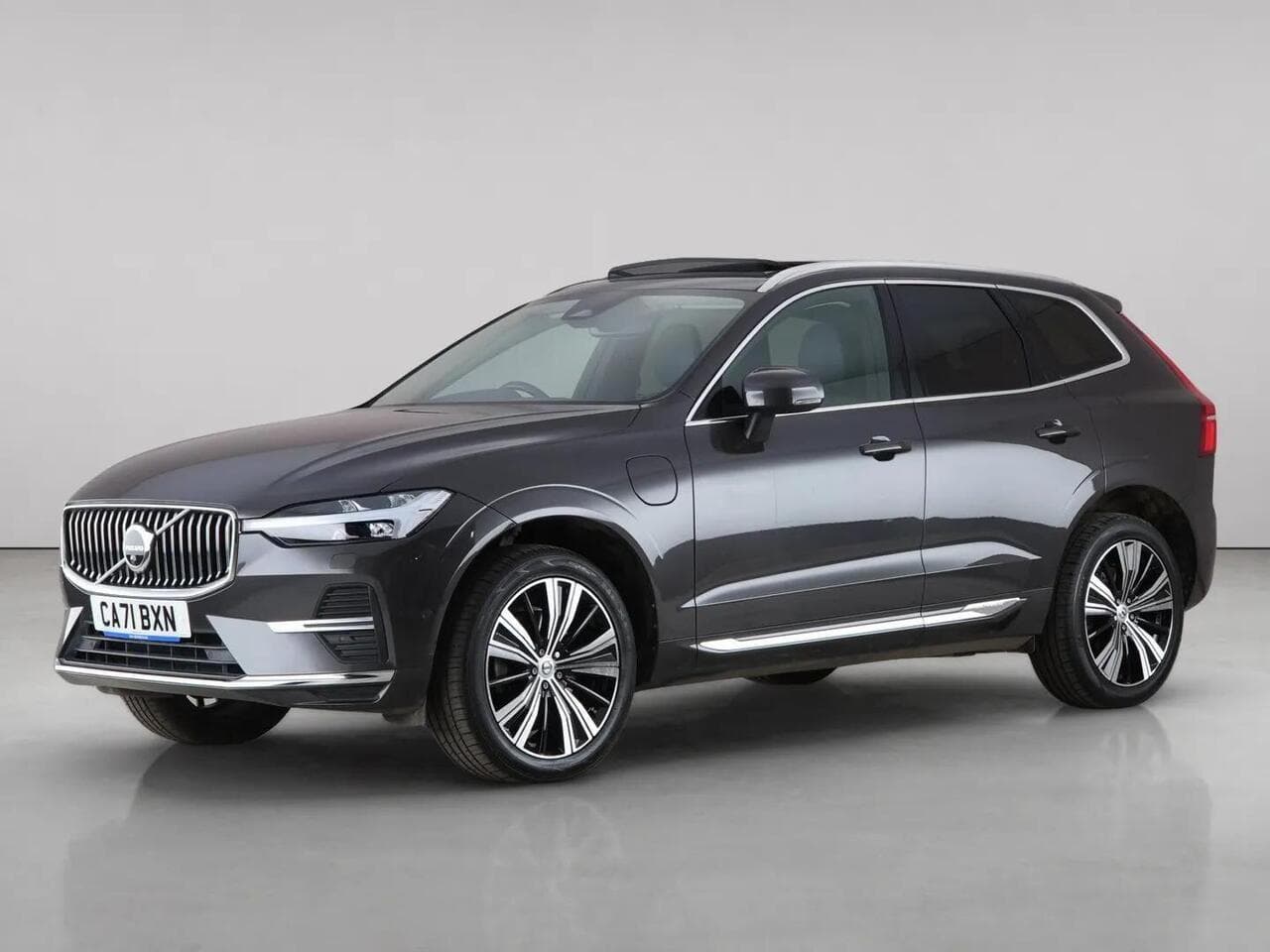 Volvo XC60 thumbnail Front Left