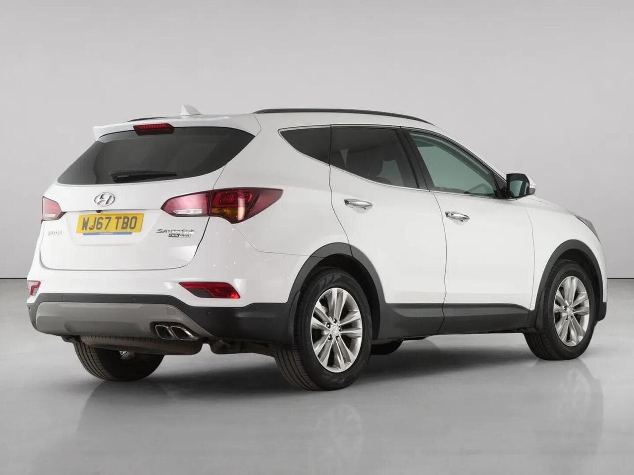 Hyundai Santa Fe thumbnail Rear Right
