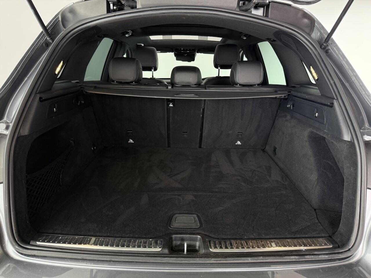Mercedes-Benz GLC thumbnail Boot