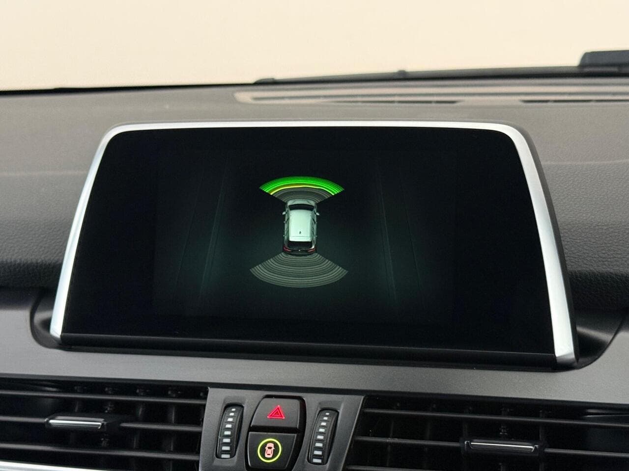 BMW 2 Series Gran Tourer thumbnail Infotainment System