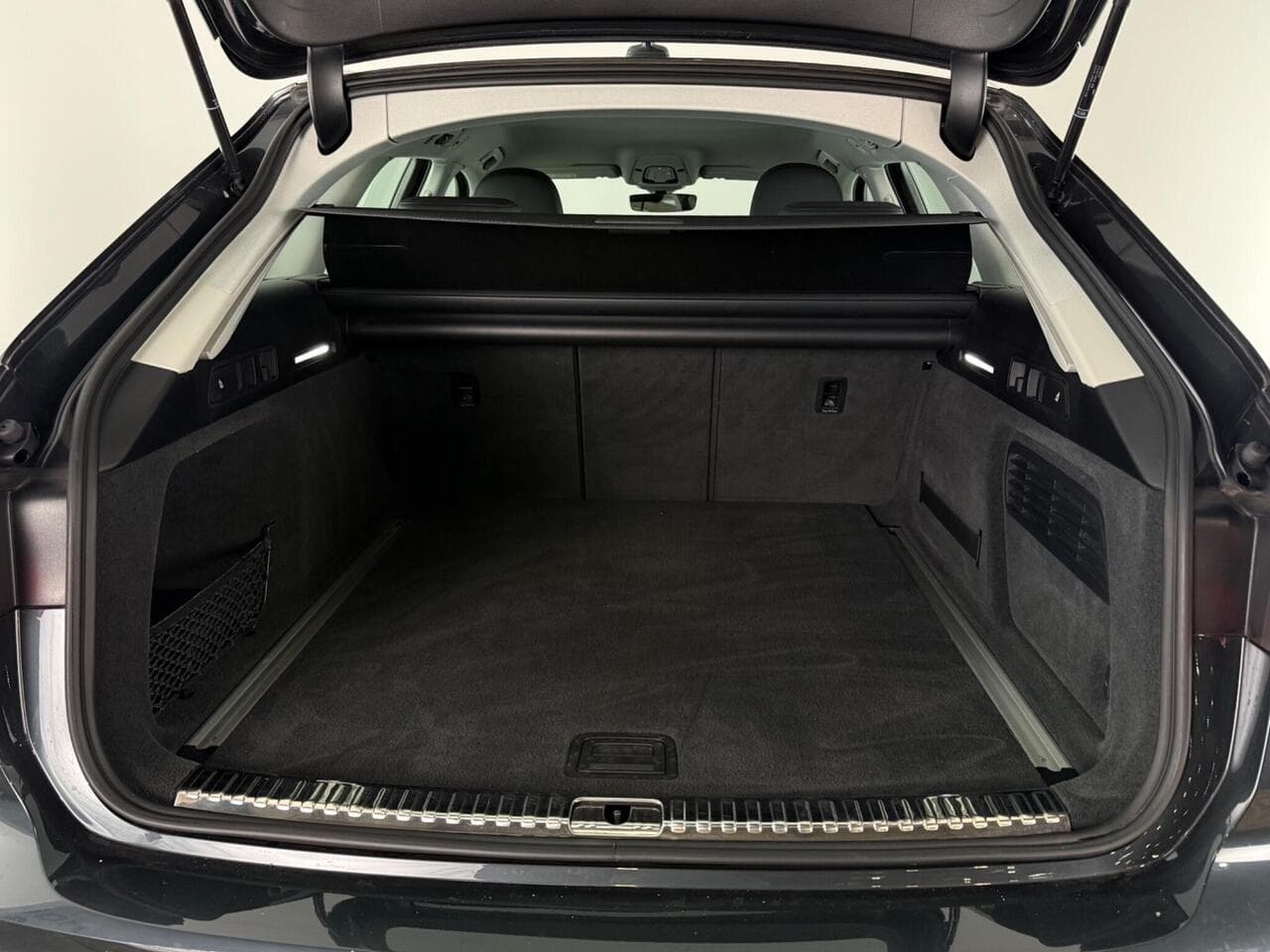 Audi A6 Avant thumbnail Boot
