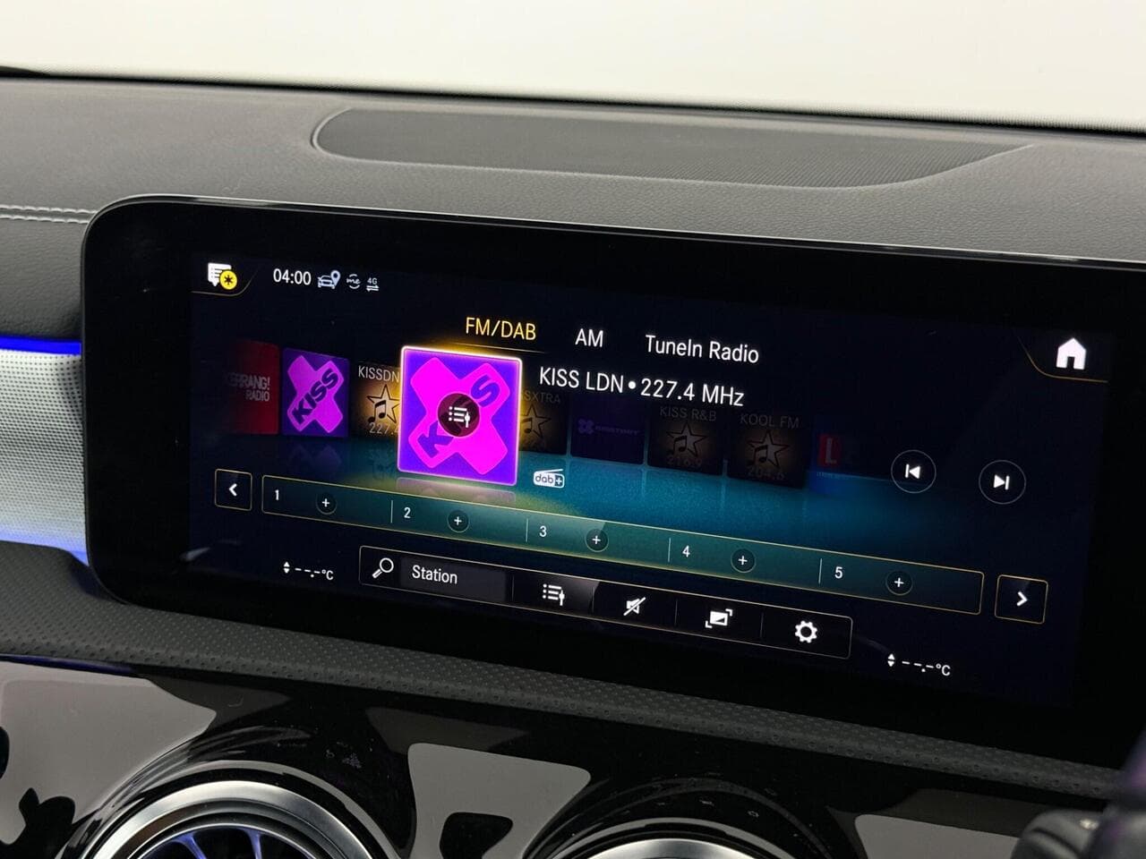 Mercedes-Benz A Class thumbnail Infotainment System