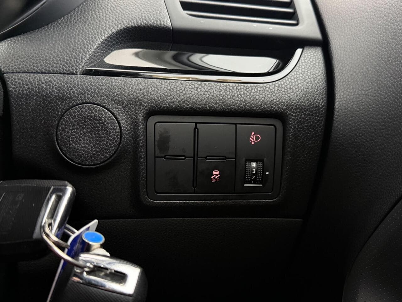Kia Picanto thumbnail Misc Controls