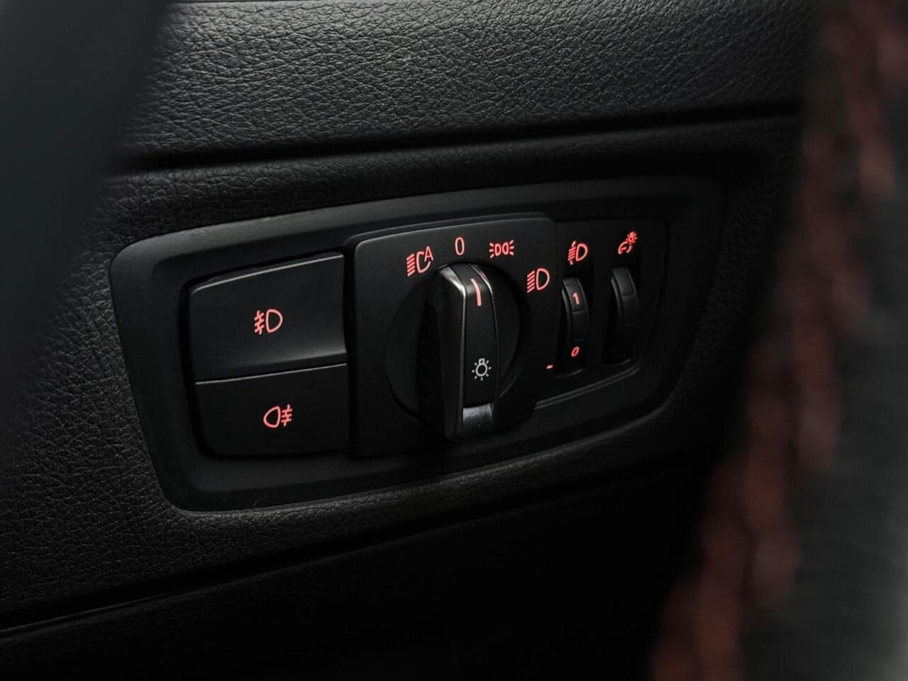 BMW 1 Series thumbnail Misc Controls