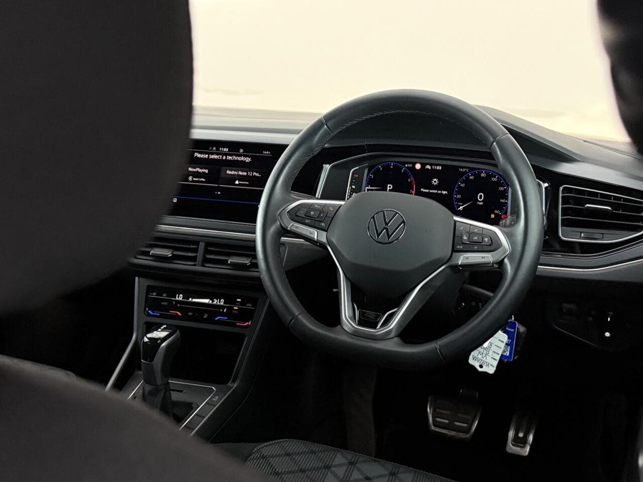 Volkswagen Polo thumbnail Steering Wheel