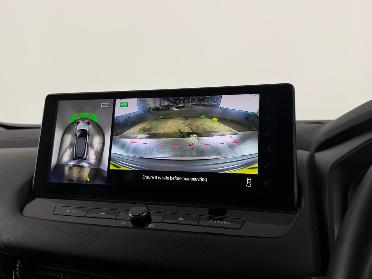 Nissan Qashqai thumbnail Infotainment System