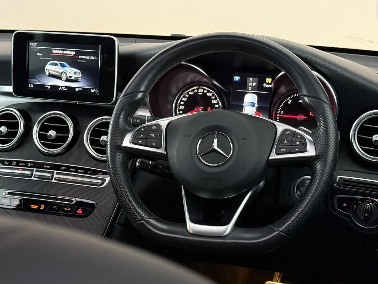 Mercedes-Benz GLC thumbnail Steering Wheel