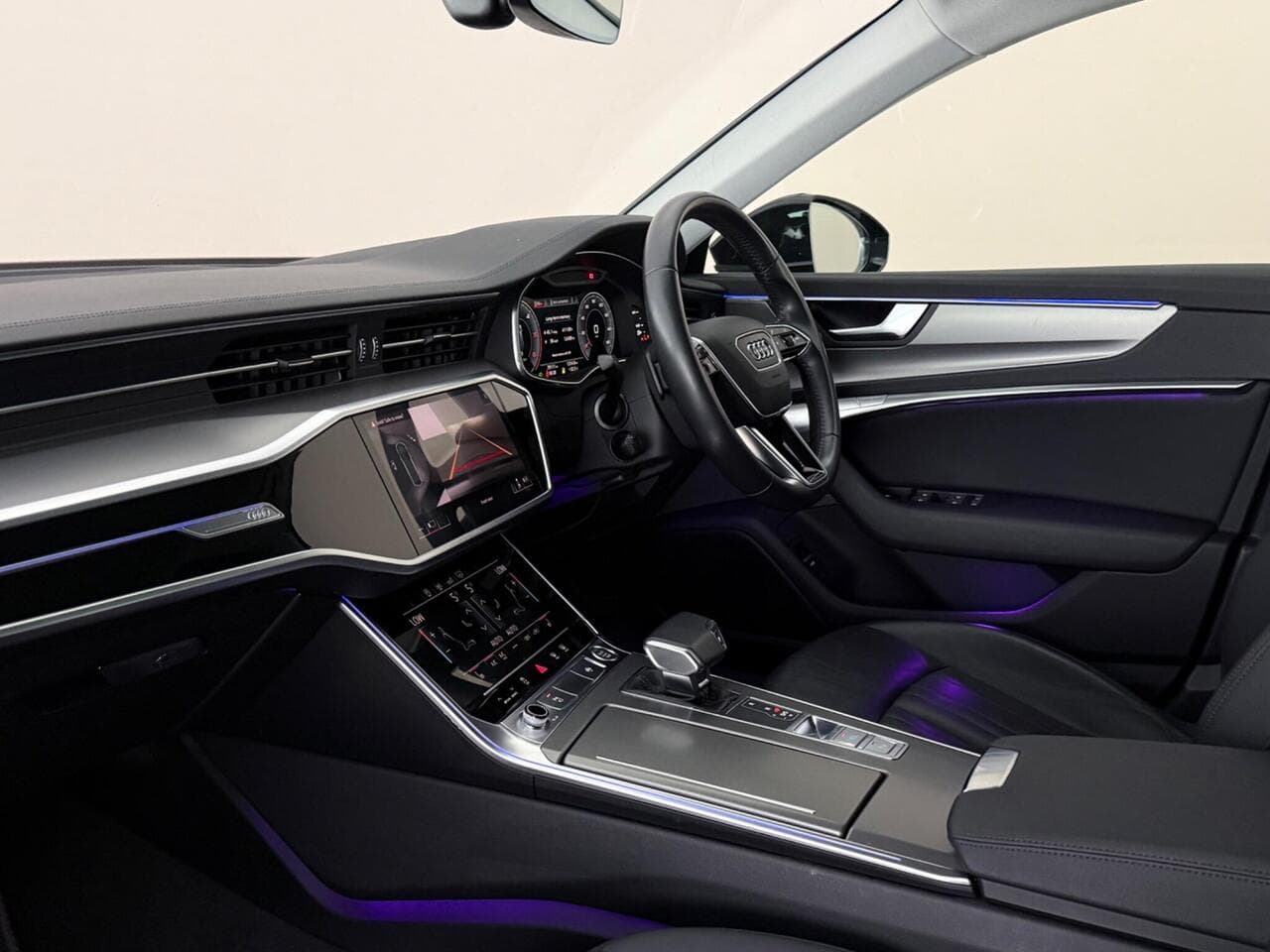Audi A6 Avant thumbnail Interior Front