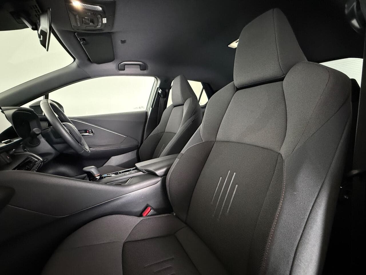 Toyota C-HR thumbnail Seat Front Passenger