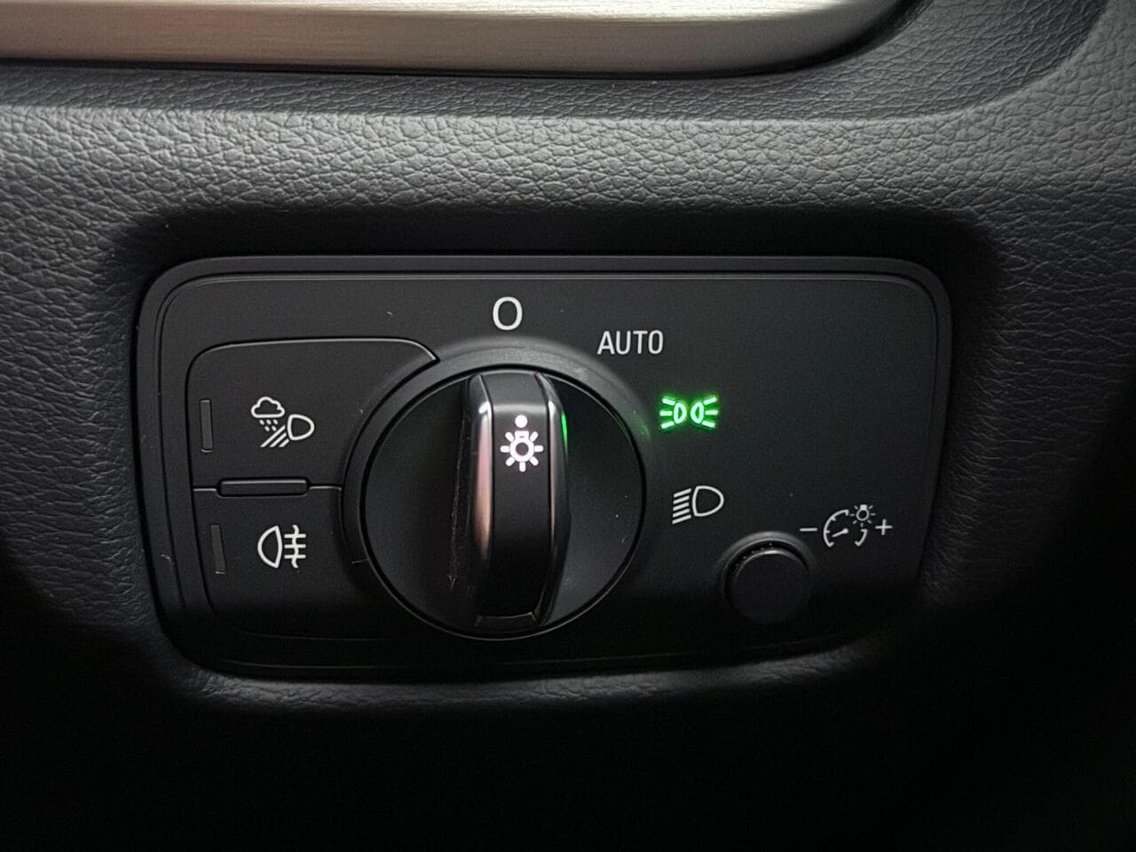 Audi A3 thumbnail Misc Controls