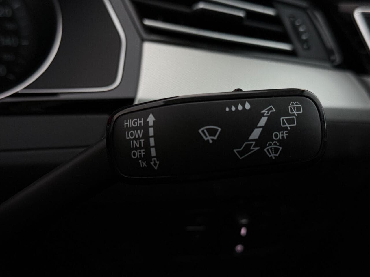 Volkswagen Passat thumbnail Misc Controls