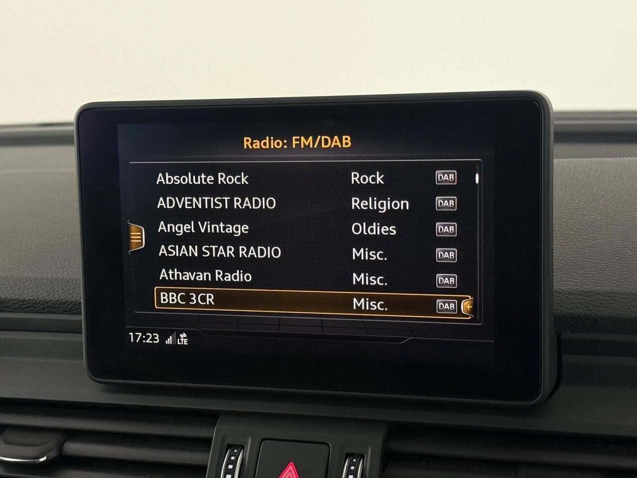 Audi Q5 thumbnail Infotainment System