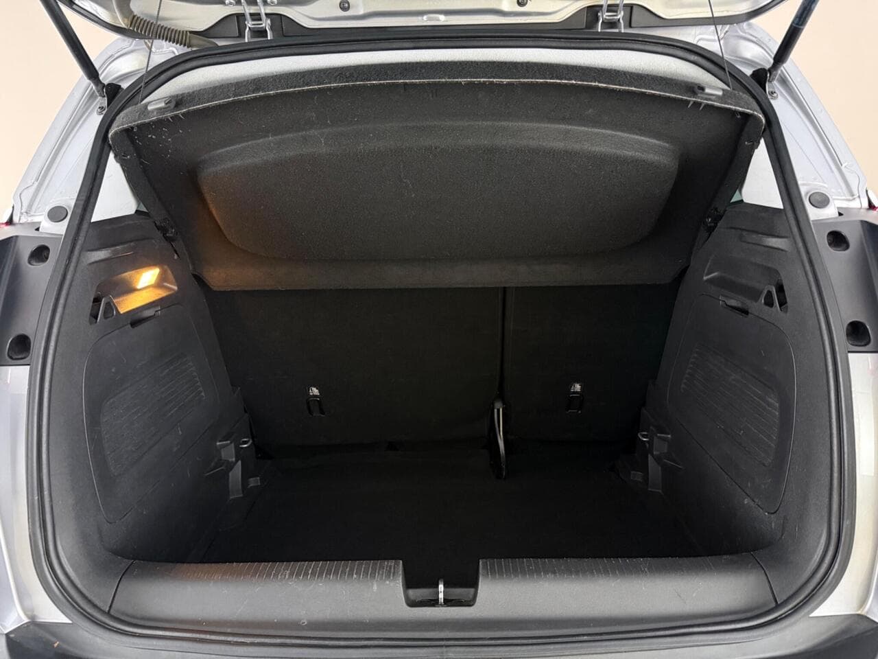 Vauxhall Crossland X thumbnail Boot