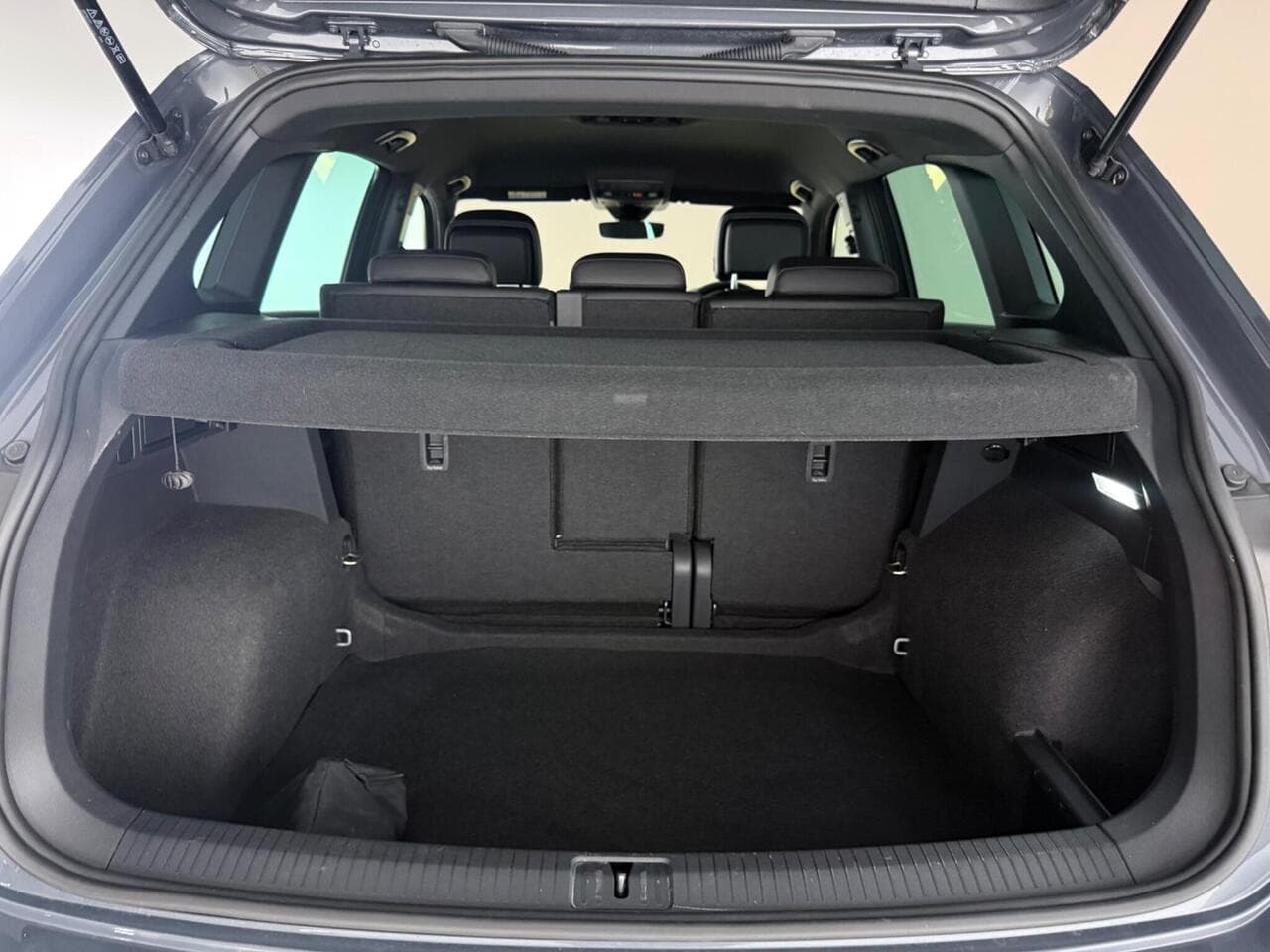 Volkswagen Tiguan thumbnail Boot