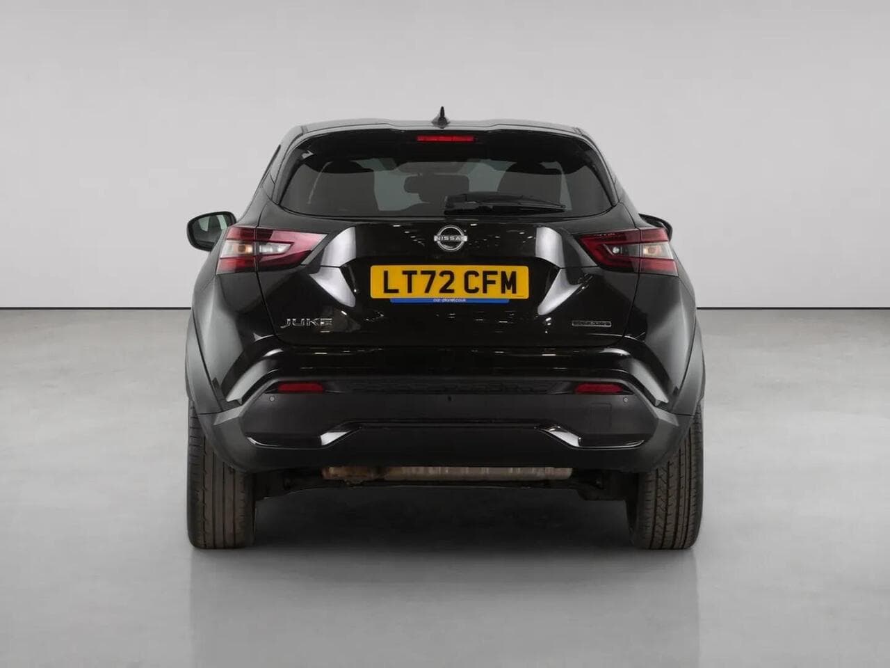 Nissan Juke thumbnail Rear