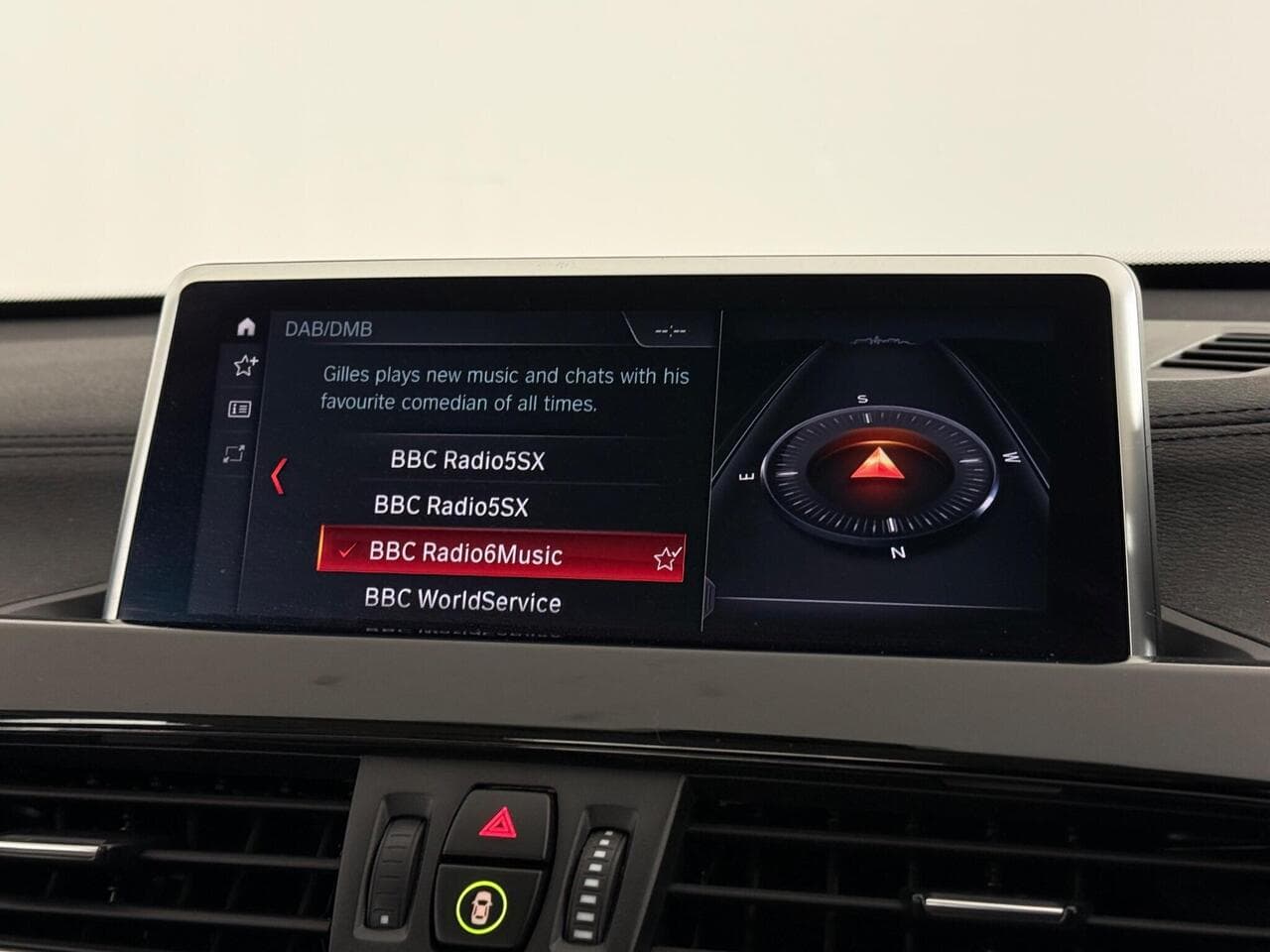 BMW X1 thumbnail Infotainment System