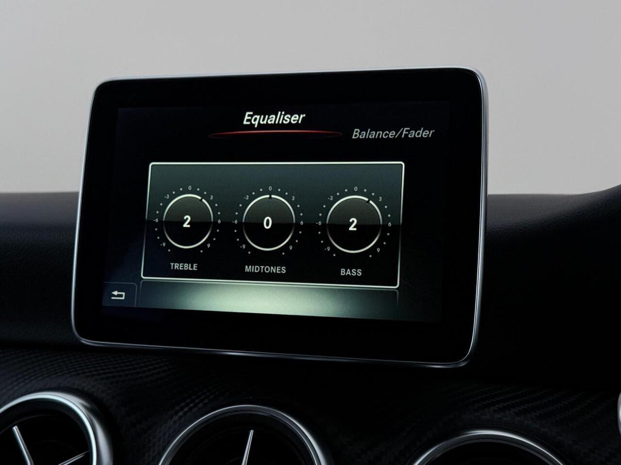 Mercedes-Benz A Class thumbnail Infotainment System