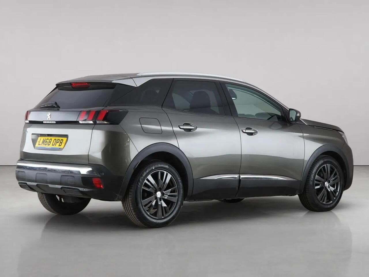 Peugeot 3008 thumbnail Rear Right