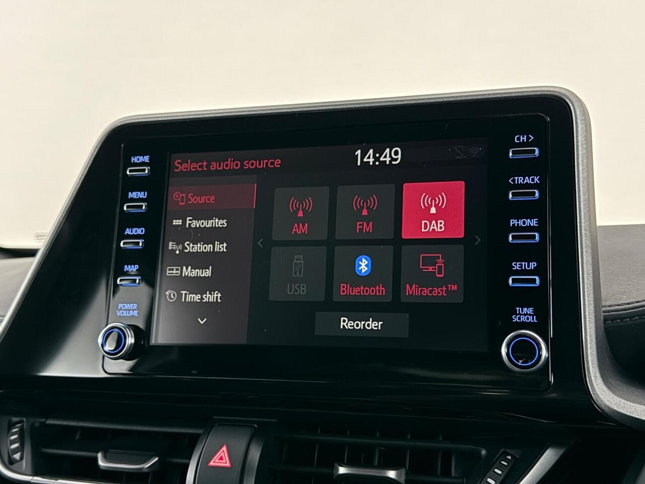 Toyota C-HR thumbnail Infotainment System