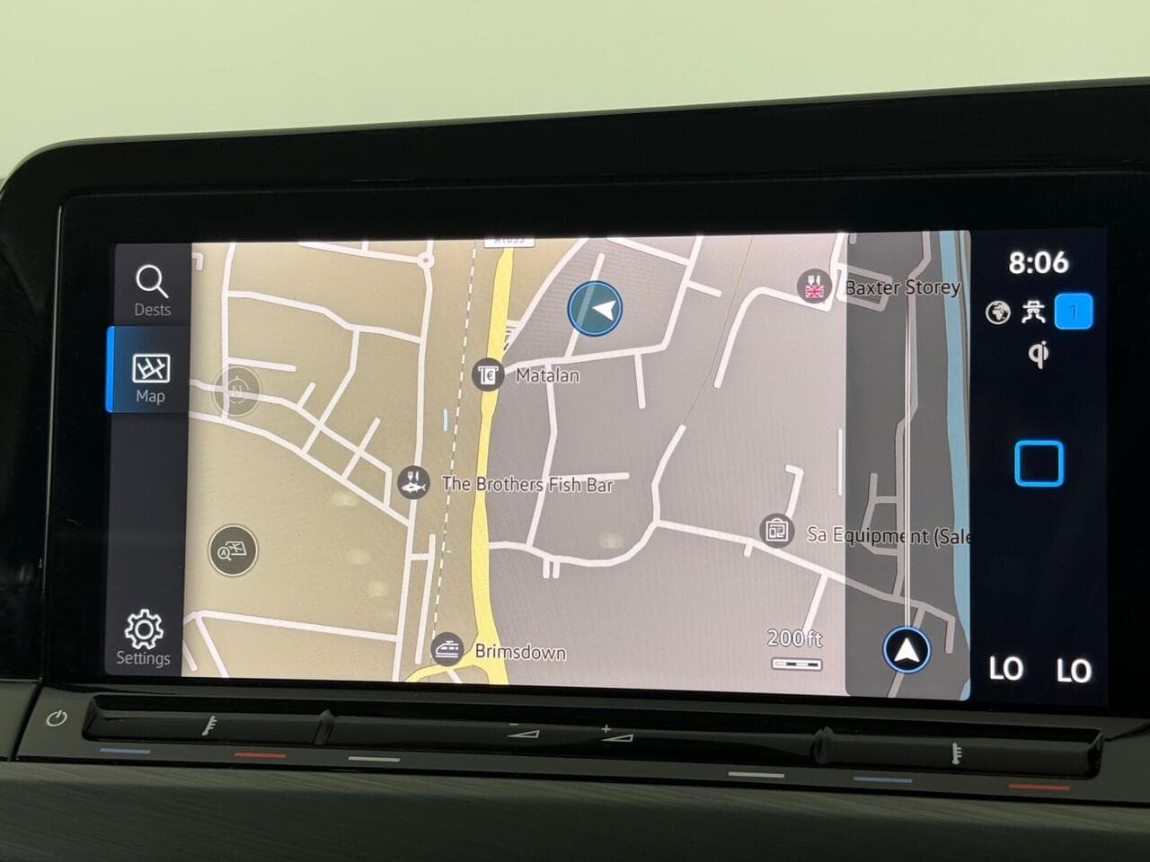 Volkswagen Golf thumbnail Infotainment System