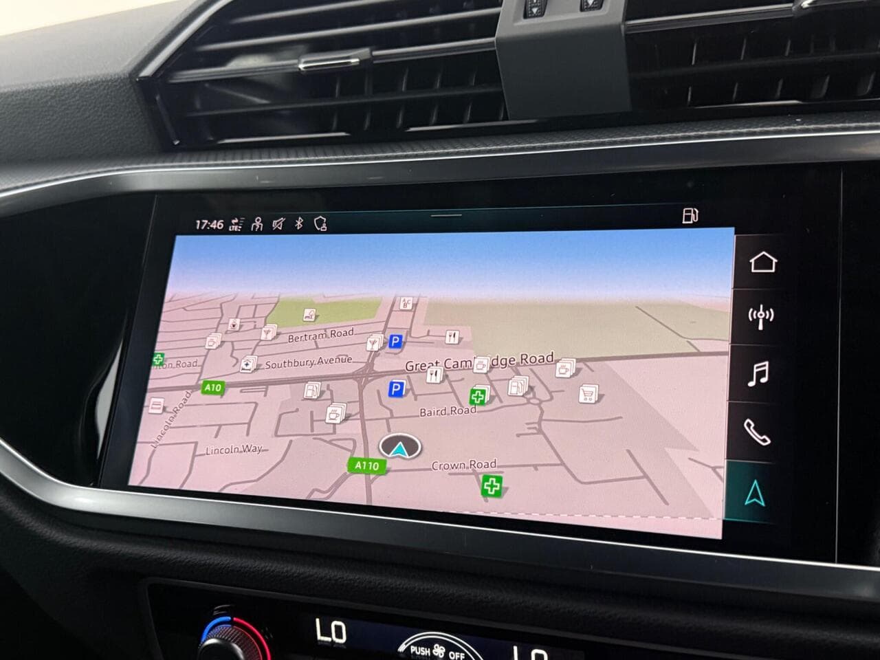 Audi Q3 thumbnail Infotainment System