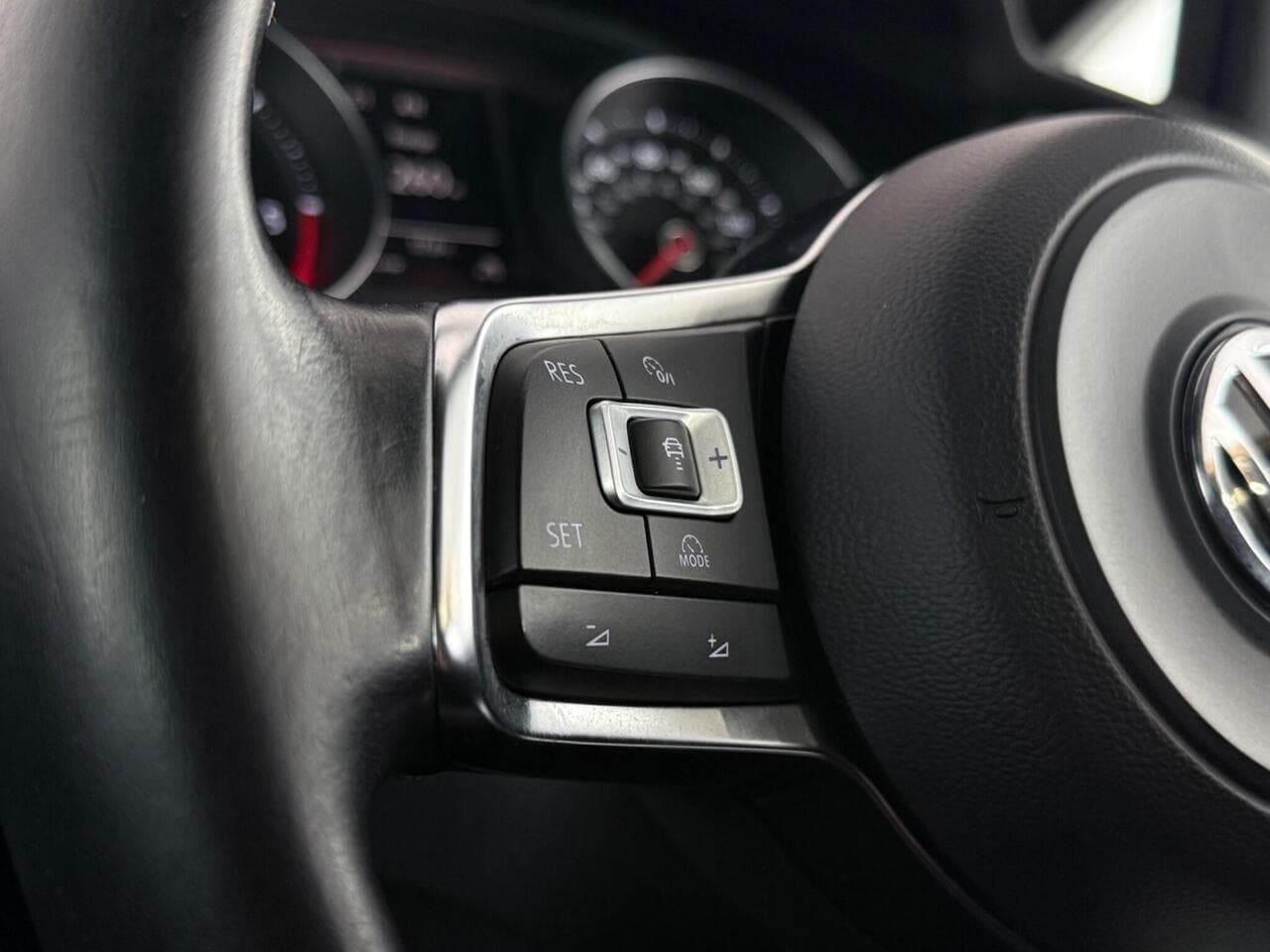Volkswagen Golf thumbnail Misc Controls