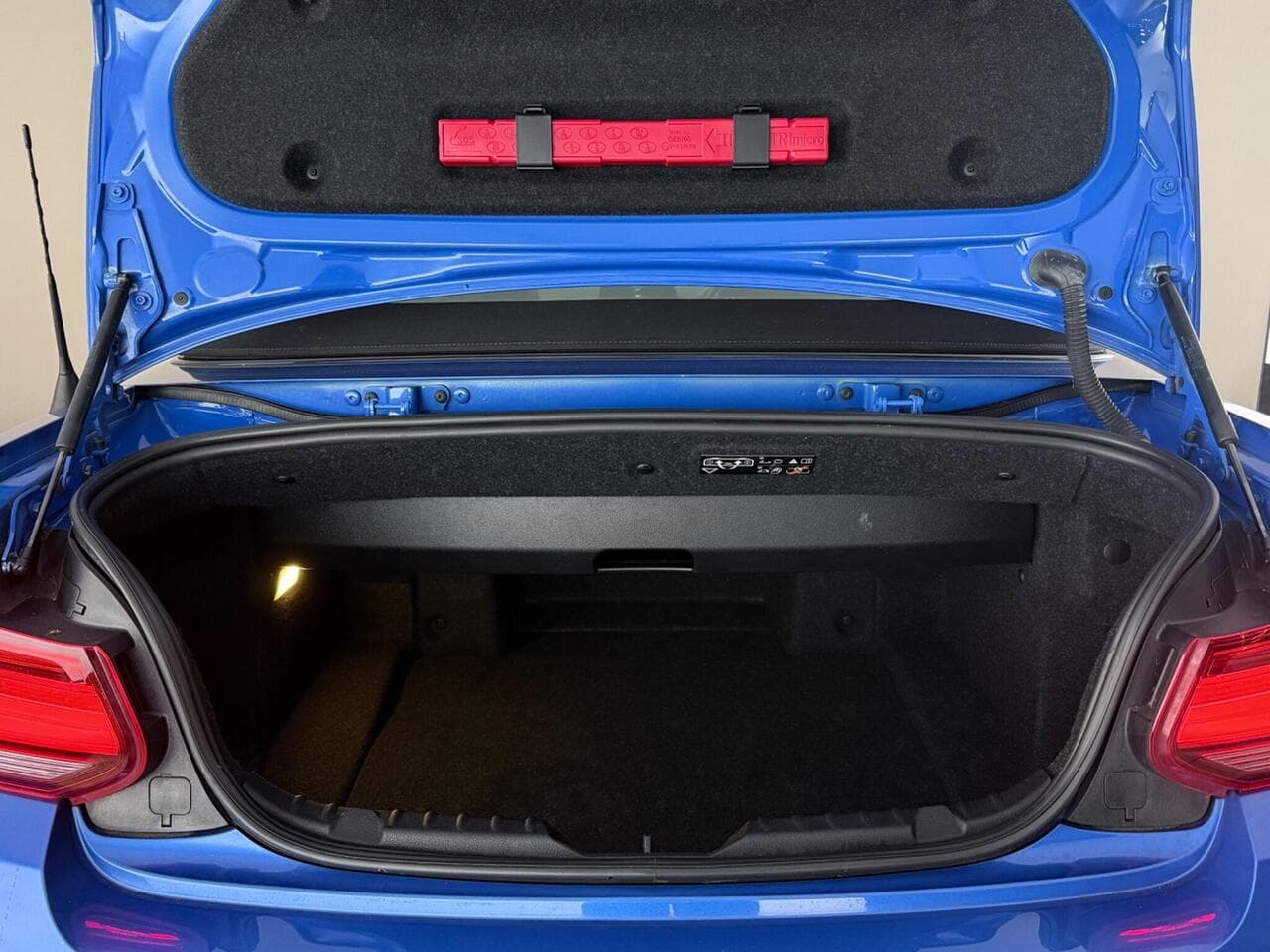 BMW 2 Series thumbnail Boot