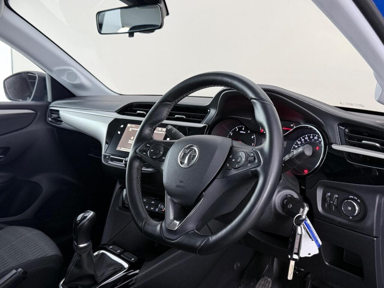 Vauxhall Corsa thumbnail Interior Front