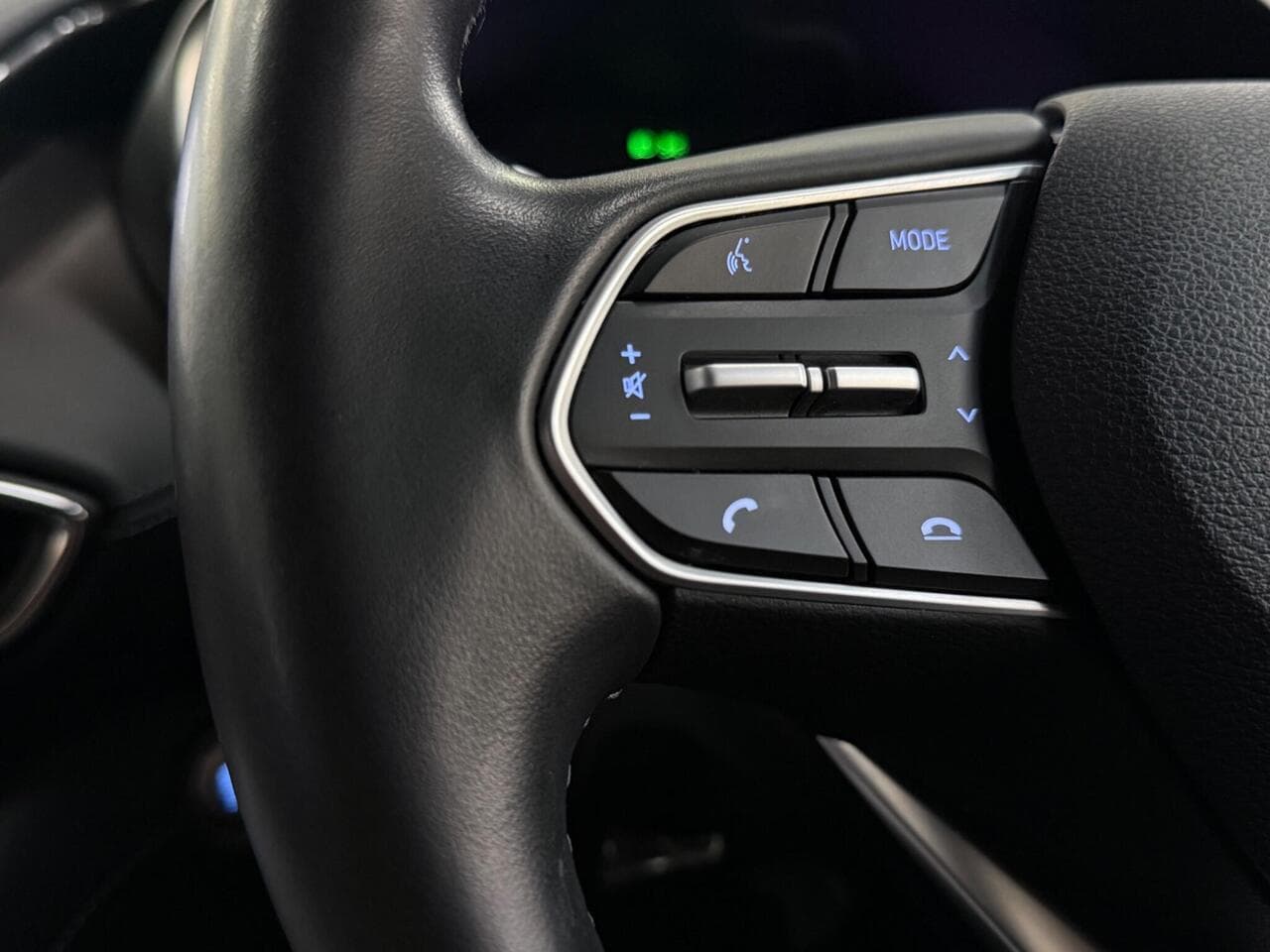 Hyundai Santa Fe thumbnail Misc Controls