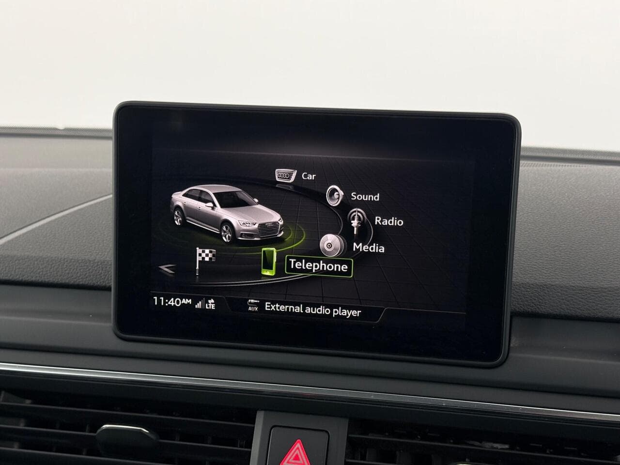 Audi A4 thumbnail Infotainment System