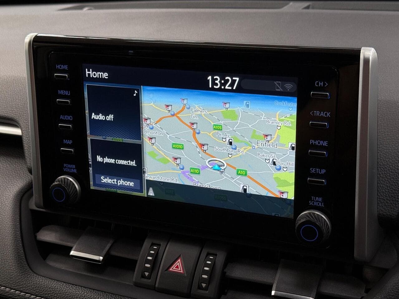 Toyota RAV4 thumbnail Infotainment System